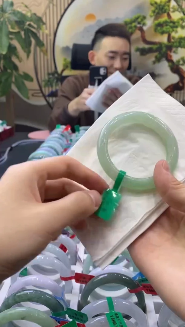 未镶嵌手镯翡翠4571