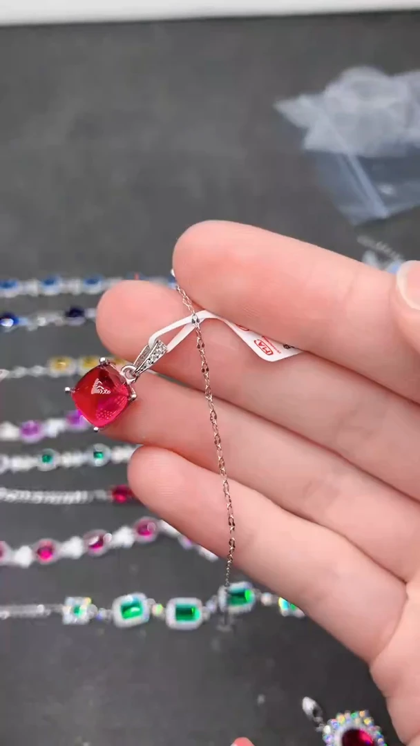 【闪购商品】红宝石颈饰银S925镶嵌.......