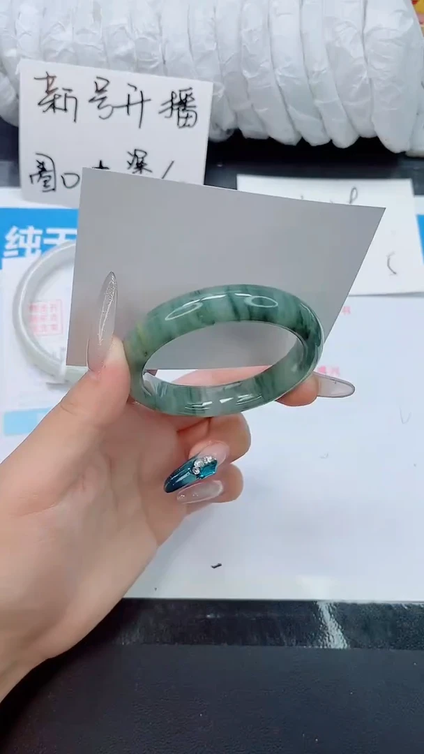 石英质玉手镯未镶嵌0210-圈口52-54