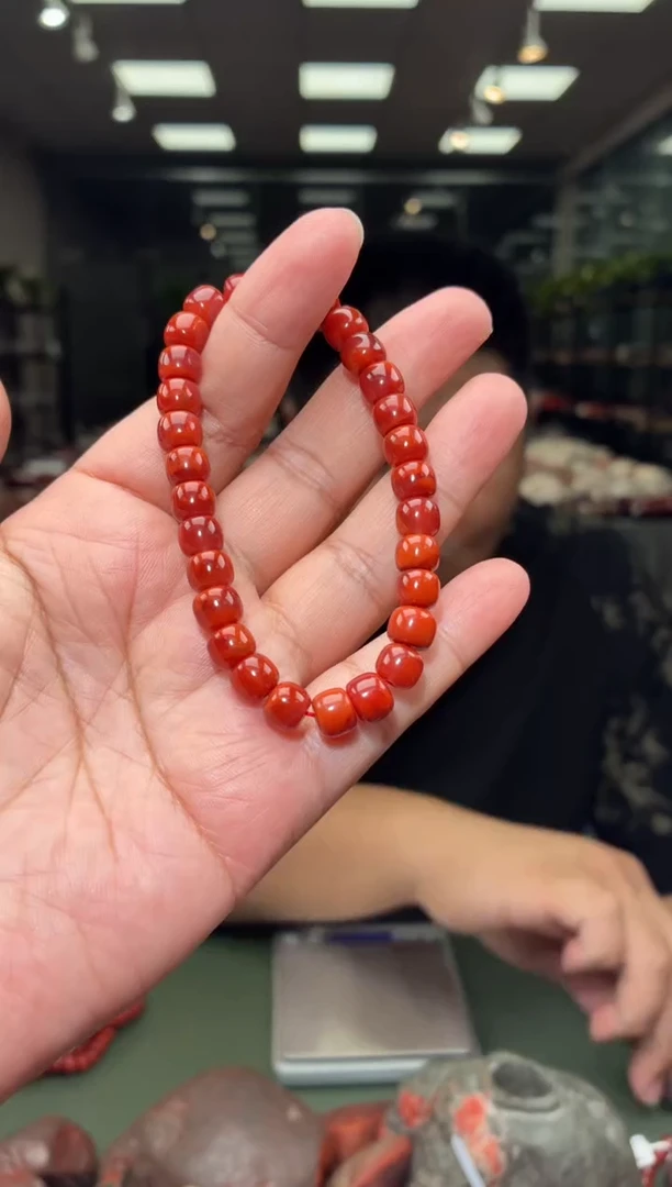 未镶嵌手串南红玛瑙单圈手串一条约7mm+多样性发货