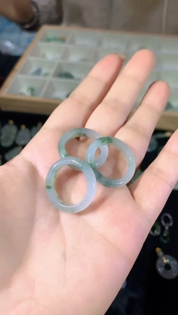 【闪购商品】翡翠戒指未镶嵌70llx时尚多样性发其一