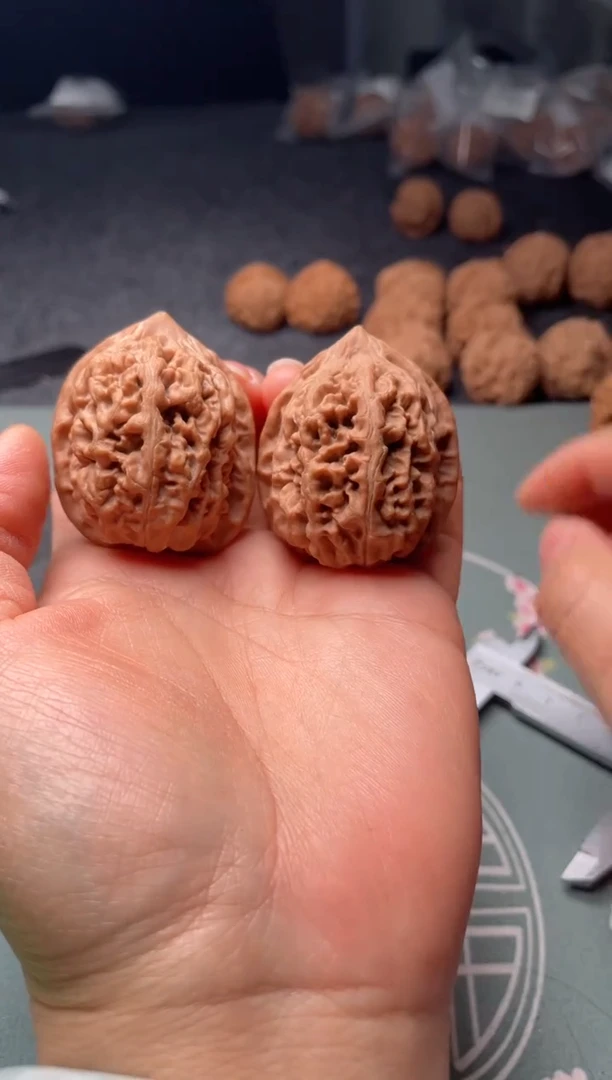 把件文玩核桃w183  凤凰台 38尺