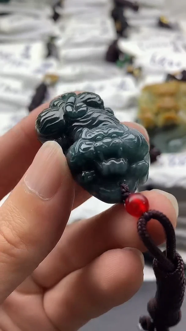 【闪购商品】翡翠颈饰未镶嵌55555555555