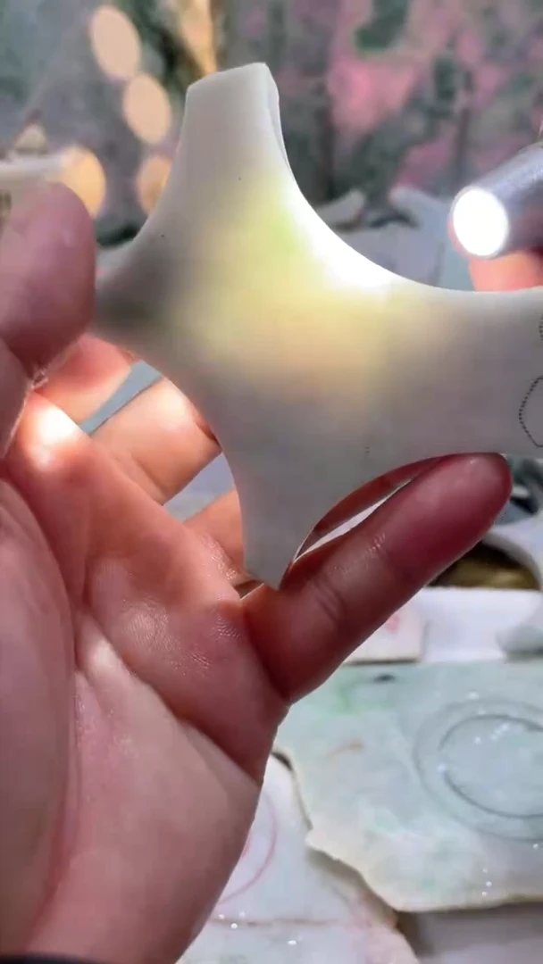 翡翠未镶嵌颈饰0林0翡翠珠宝23