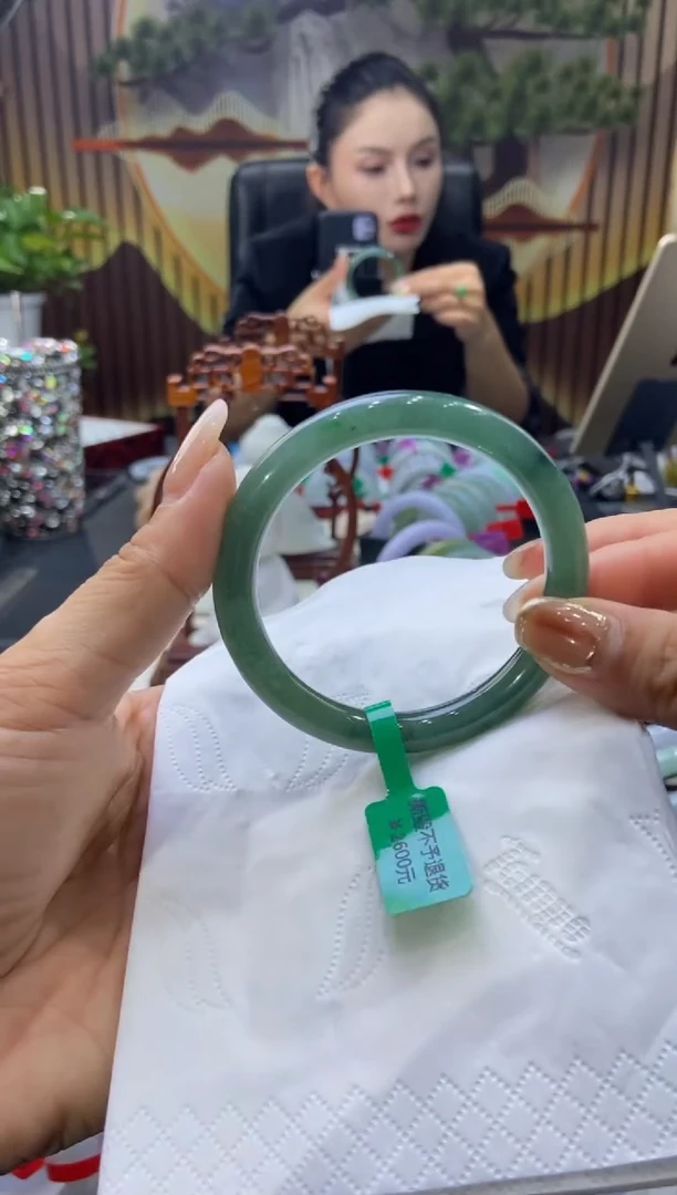 未镶嵌手镯翡翠00007888