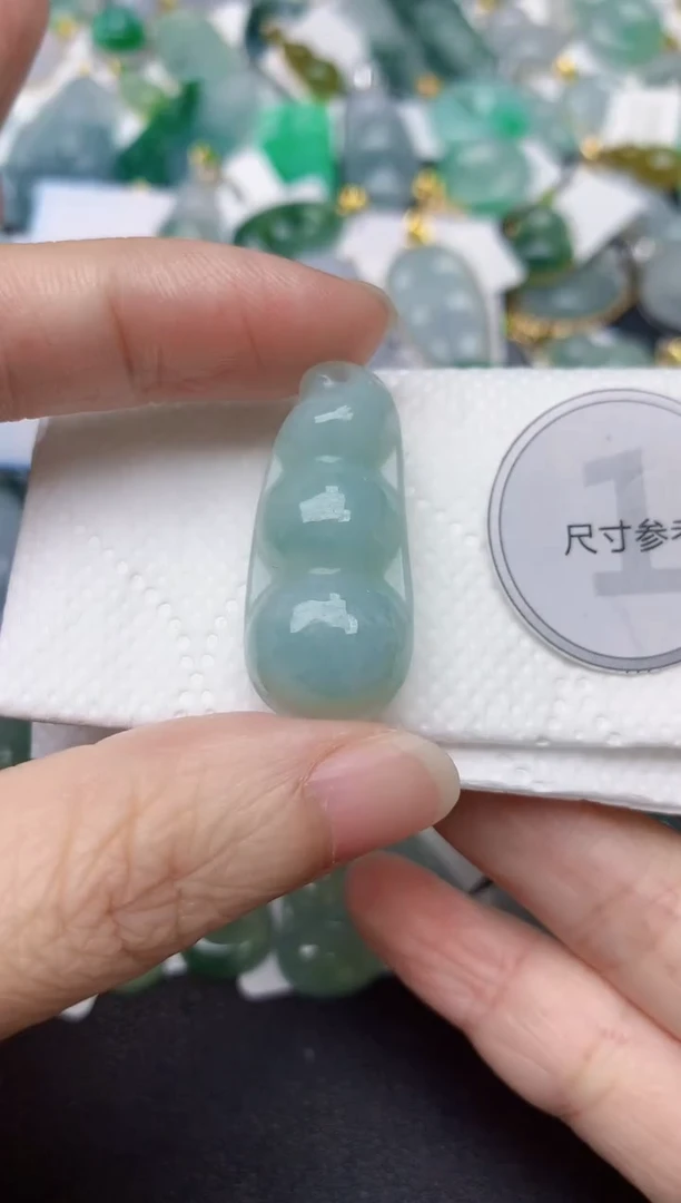 颈饰未镶嵌翡翠天然缅甸A货翡翠