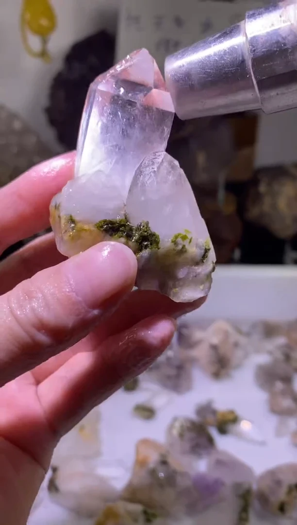 未镶嵌珠宝半成品水晶73号80g四川超七花园水晶