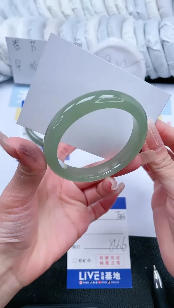 【闪购商品】石英质玉手镯未镶嵌T336-54.6