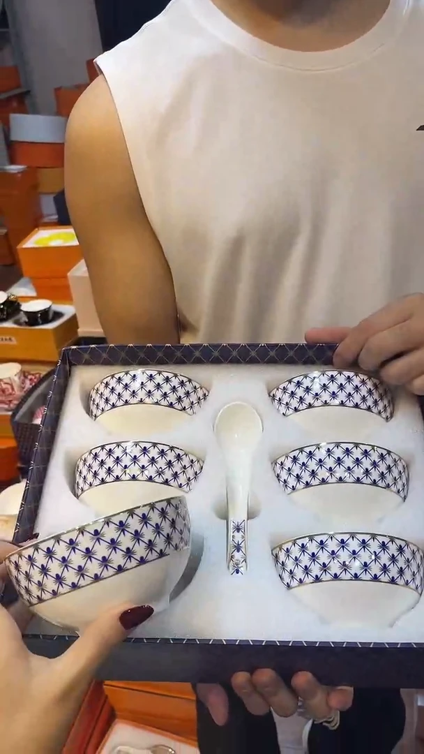 杯鸿辉家品牌瓷器，京东包邮！