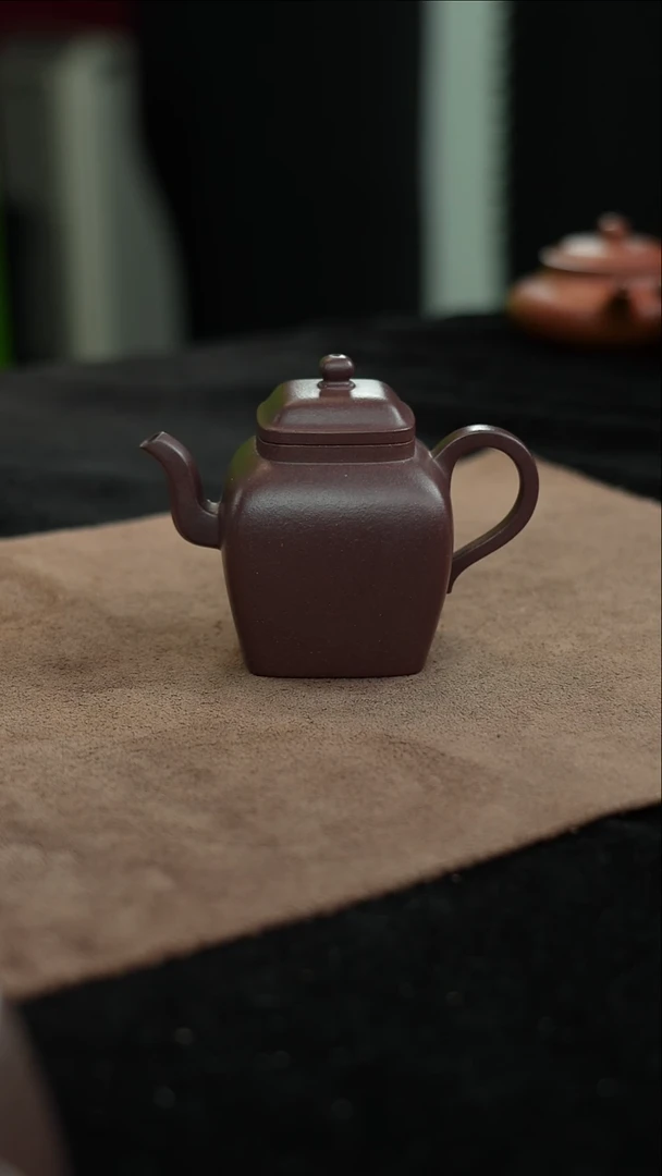 茶壶紫泥王涛全手高四方