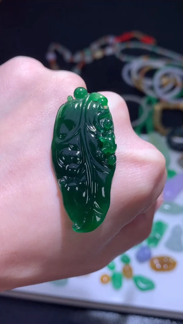 未镶嵌定制翡翠叶子