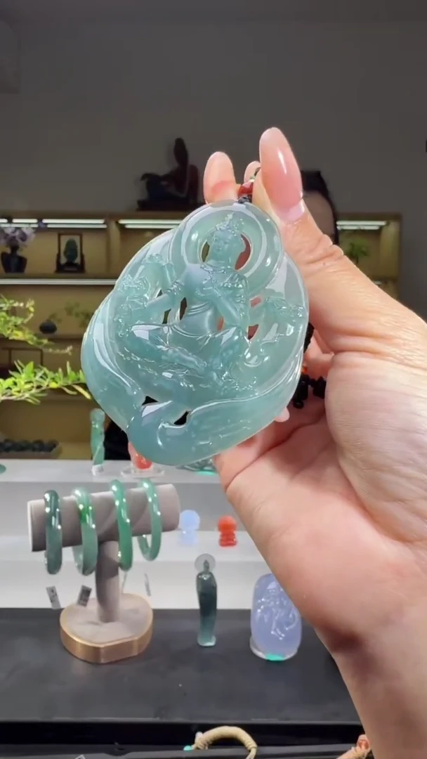 吊坠(不含链)未镶嵌翡翠观音