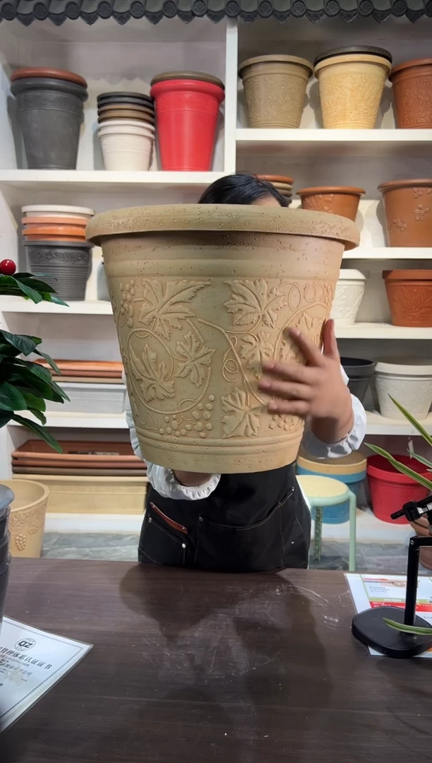 38*33/USA38-D/【孤品】象牙色手工葡萄藤浮雕纹理强体花盆