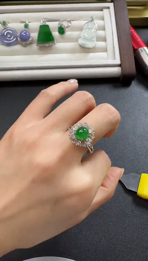 18K金镶嵌戒指翡翠KYB1212-016