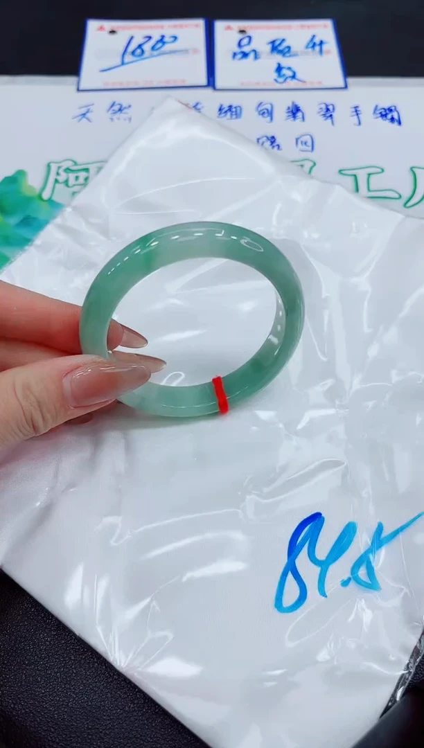 【闪购商品】翡翠手镯未镶嵌00000000