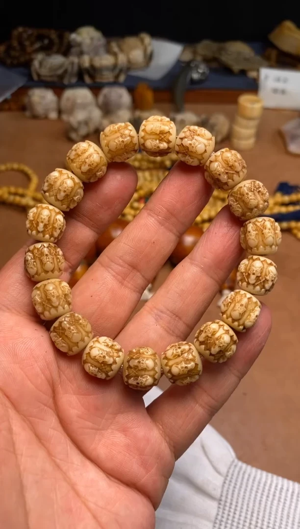 其他牛骨杂件310-尸驼林手串