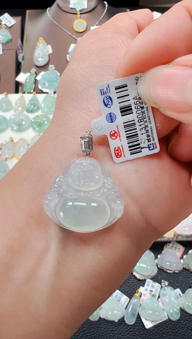 【闪购商品】翡翠吊坠(不含链)18K金镶嵌佛公吊坠66A