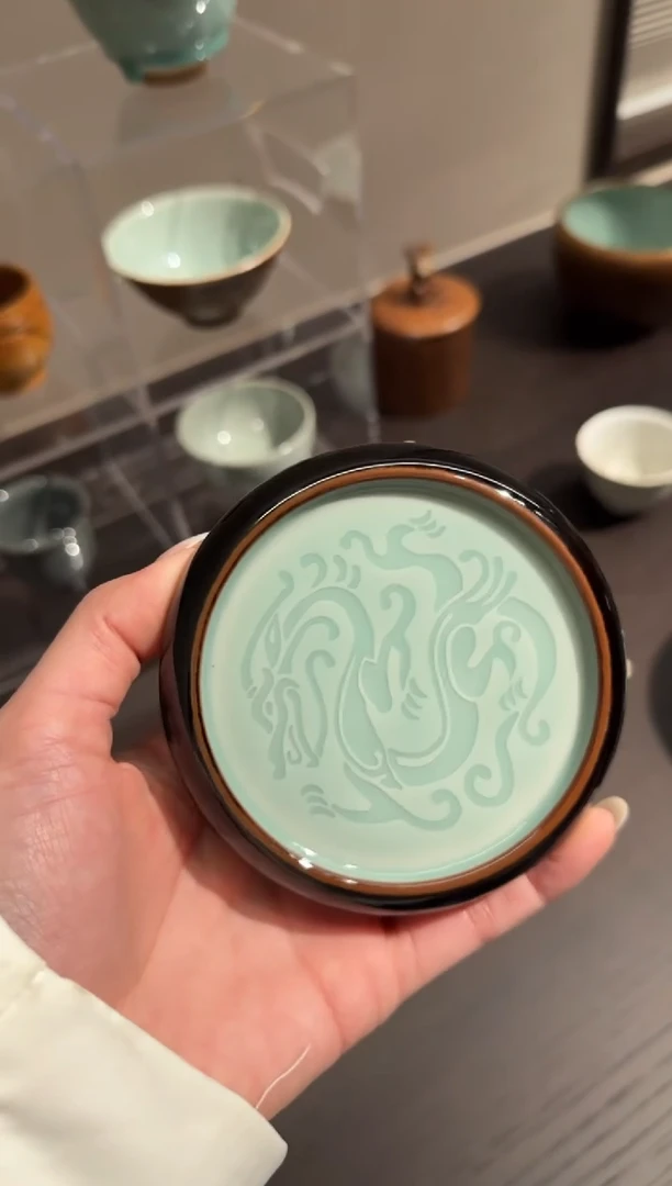 瓷牙****狼黄灿 墨 汉龙盖置