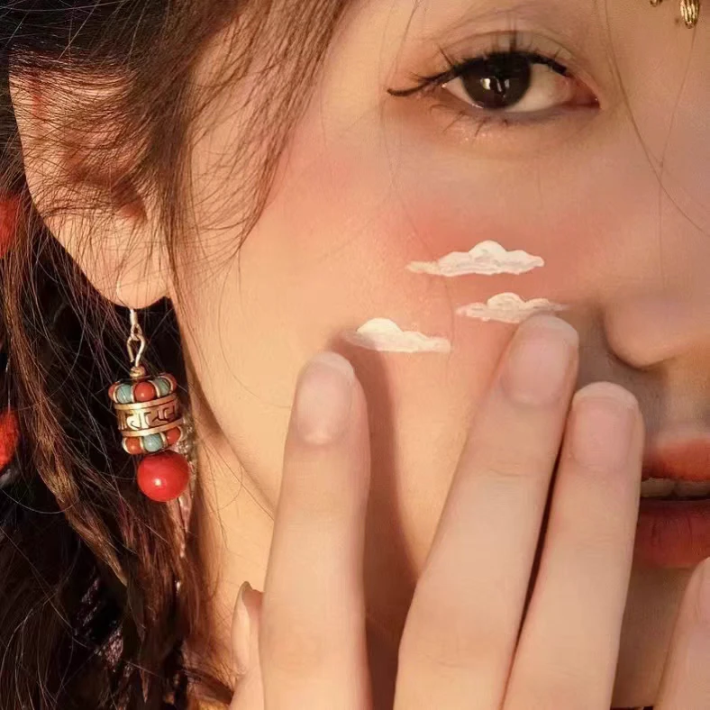 合金树脂耳饰 热销小众民族风耳环女复古气质简约耳坠显脸瘦耳饰