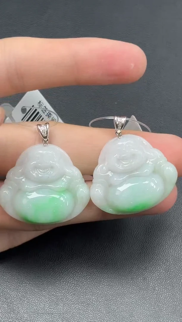 颈饰18K金镶嵌翡翠佛公多样性发一件