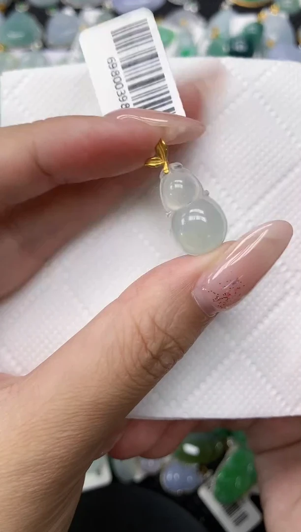 颈饰18K金镶嵌翡翠1111111111