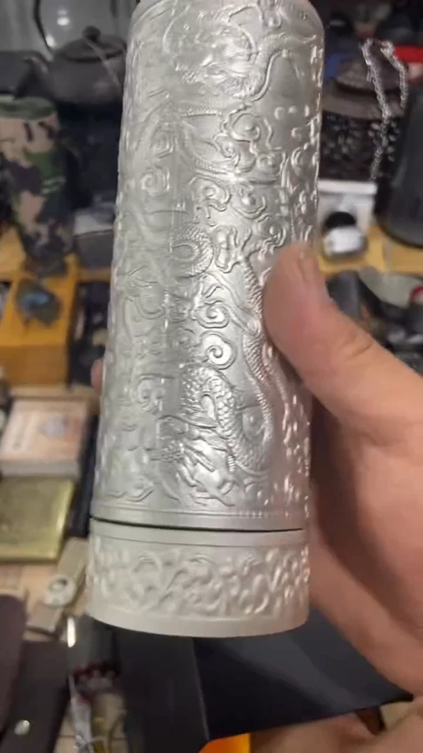 瓷片闪购商品  如图所示