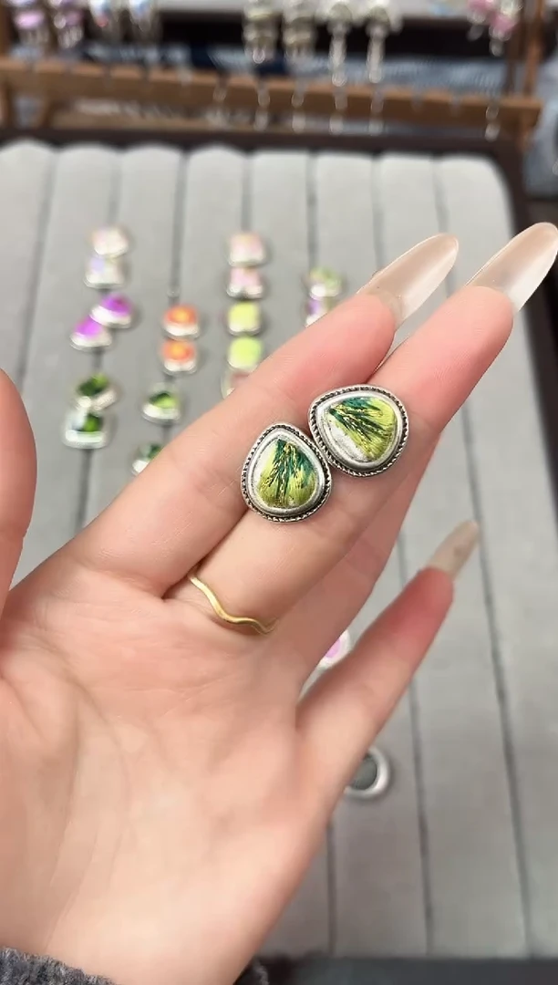 织绣民族风非遗老绣饰品324