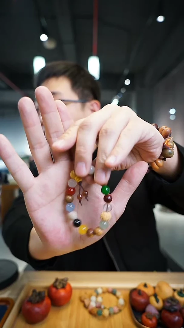 【闪购商品】白玉菩提吊坠十八籽手串单圈（多样性发一）