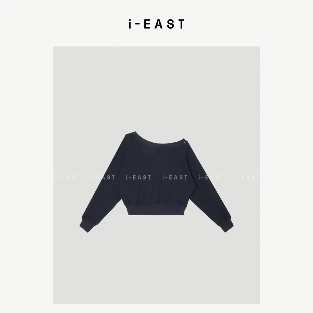 i-EAST 心尖尖女孩~极简一字肩时尚卫衣上衣-5C SY8324