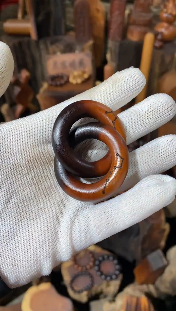 枣木半雷心脖挂小乾坤圈