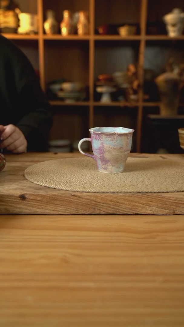 紫色系列的把手手捏花口杯1个