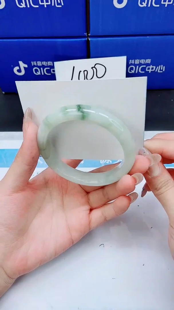 未镶嵌手镯石英质玉A19-62.5