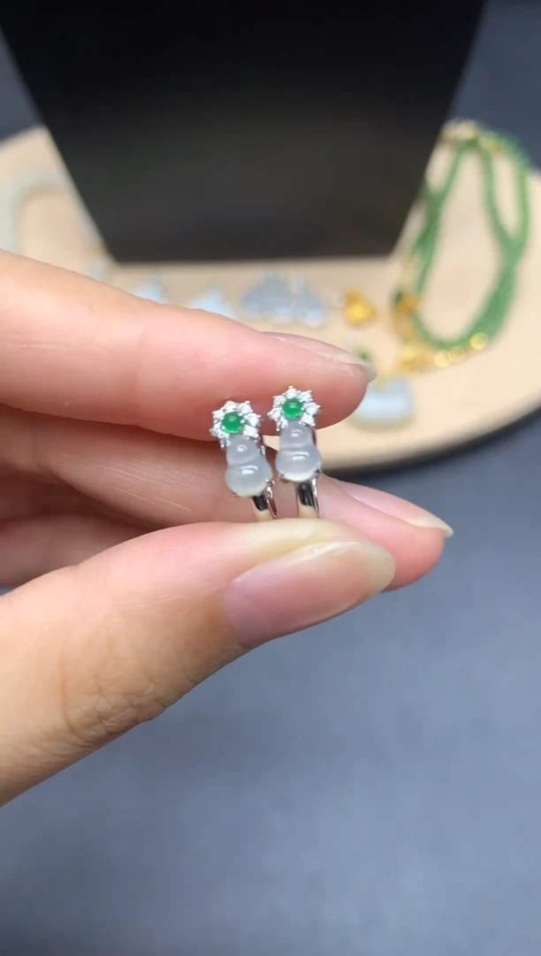 【闪购商品】翡翠耳饰银S925镶嵌葫芦【多样性发其一】