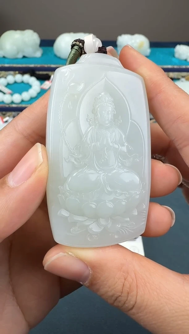 颈饰未镶嵌和田玉1