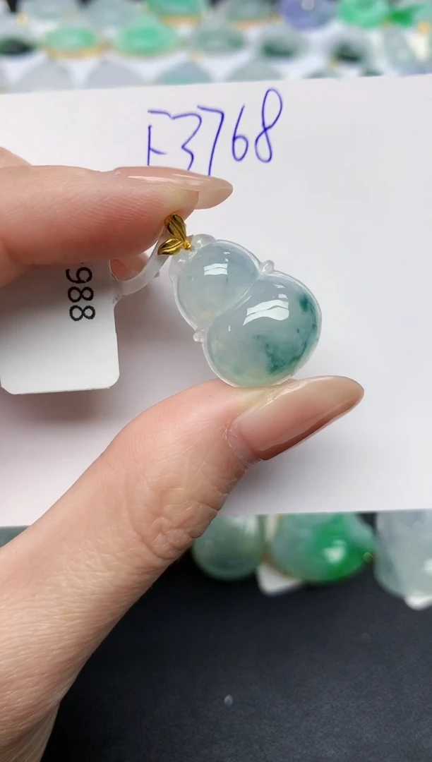 颈饰18K金镶嵌翡翠天然缅甸A货翡翠百元以上9元证书费自理