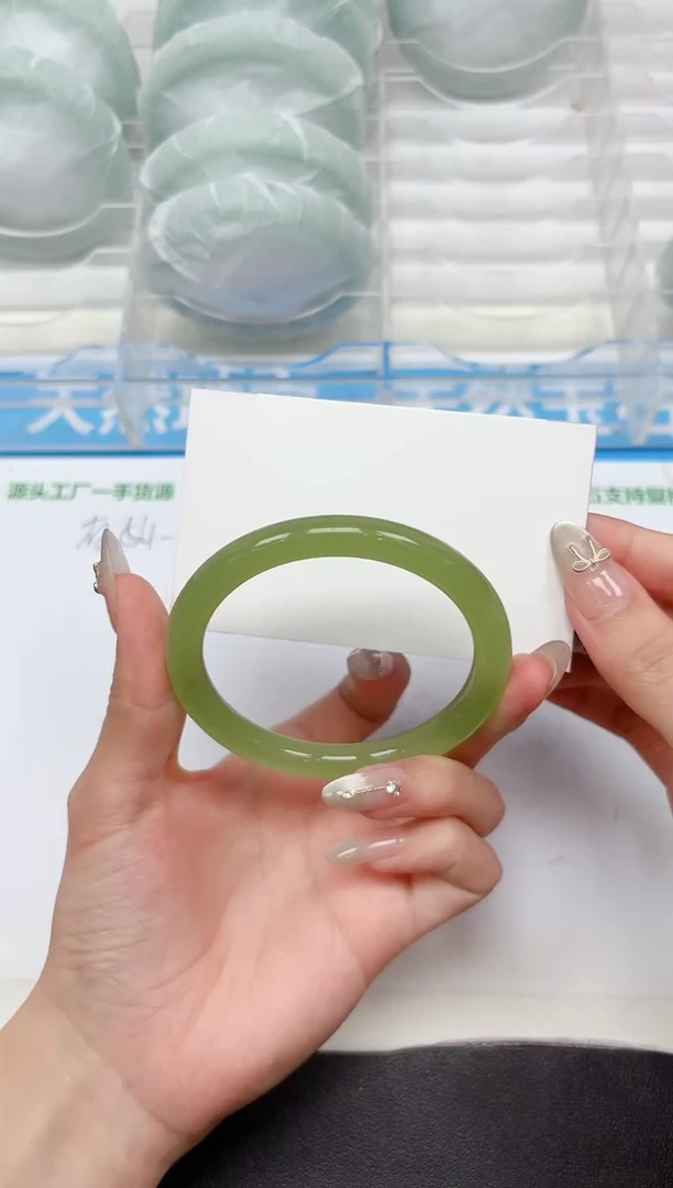 未镶嵌手镯石英质玉206-58.0