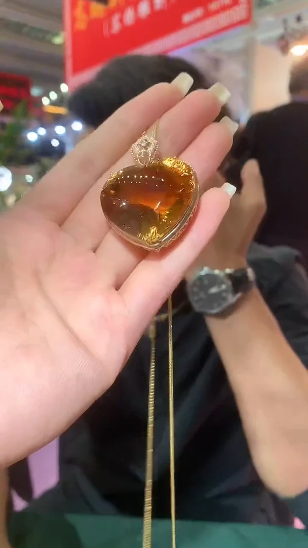 颈饰18K金镶嵌水晶【宝石世家严选】
