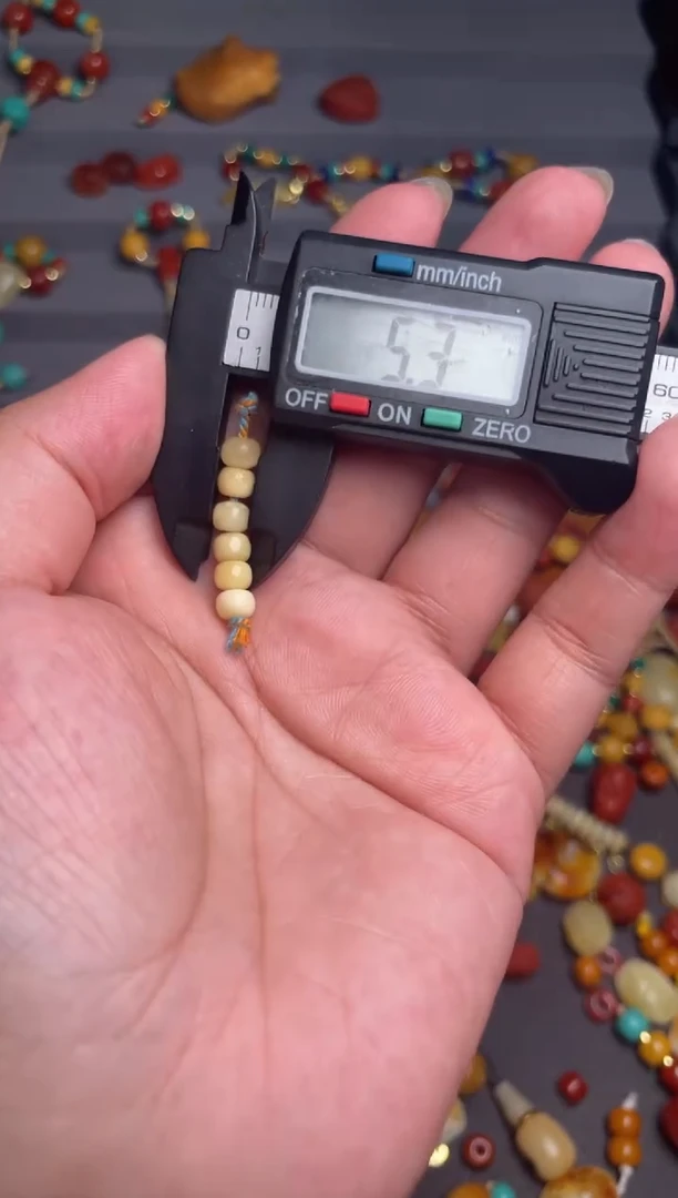 石英质玉多样性发货未镶嵌5白蜡6颗