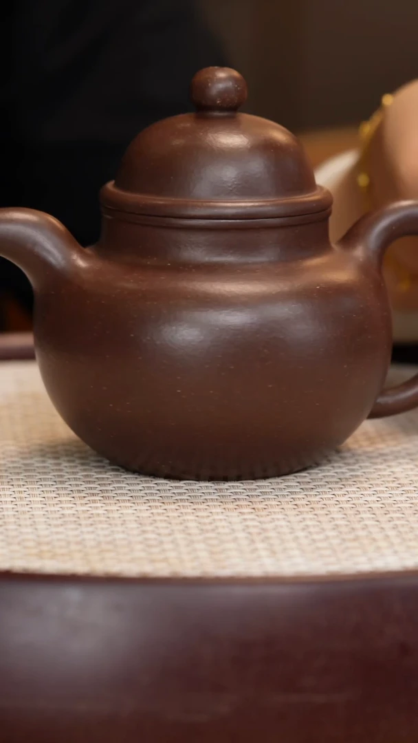 茶壶紫砂【应亚林】底槽清掇球    350CC