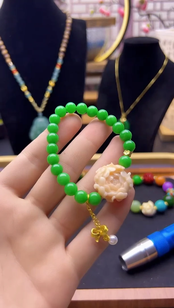 【闪购商品】翡翠颈饰14K金镶嵌S70