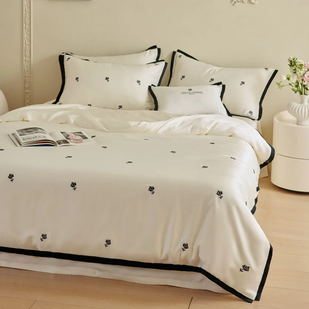 香氛玫瑰丨兰精天丝刺绣工艺高级柔软亲肤床单床笠四件套