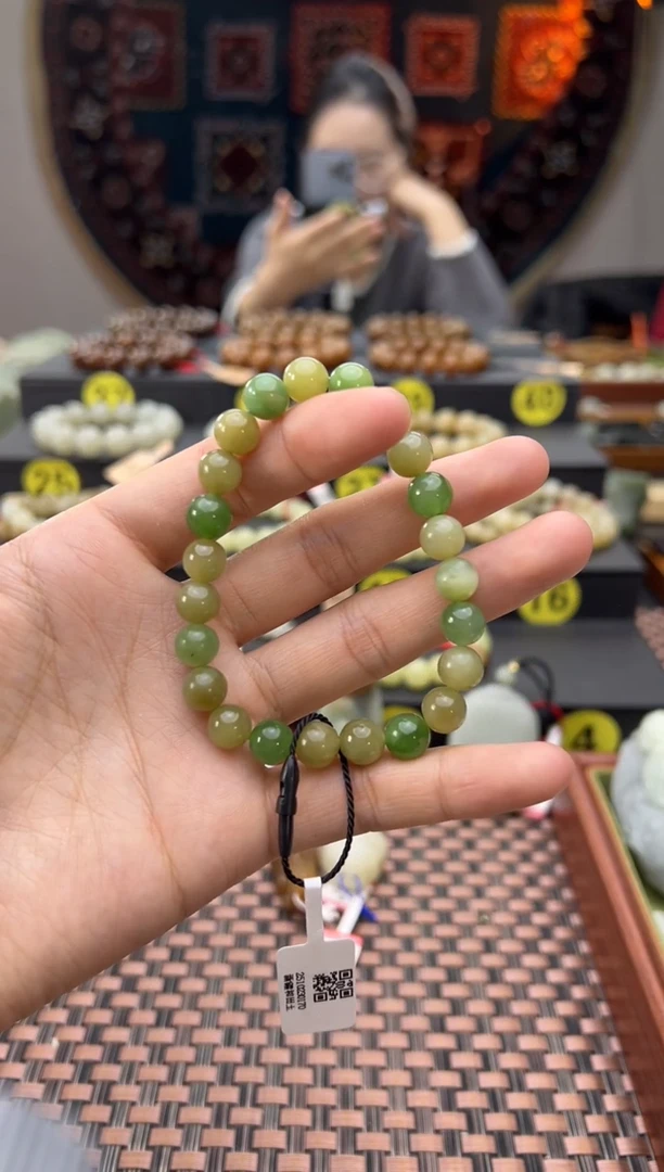 未镶嵌手串和田玉黑羊洞碧玉手串卡8