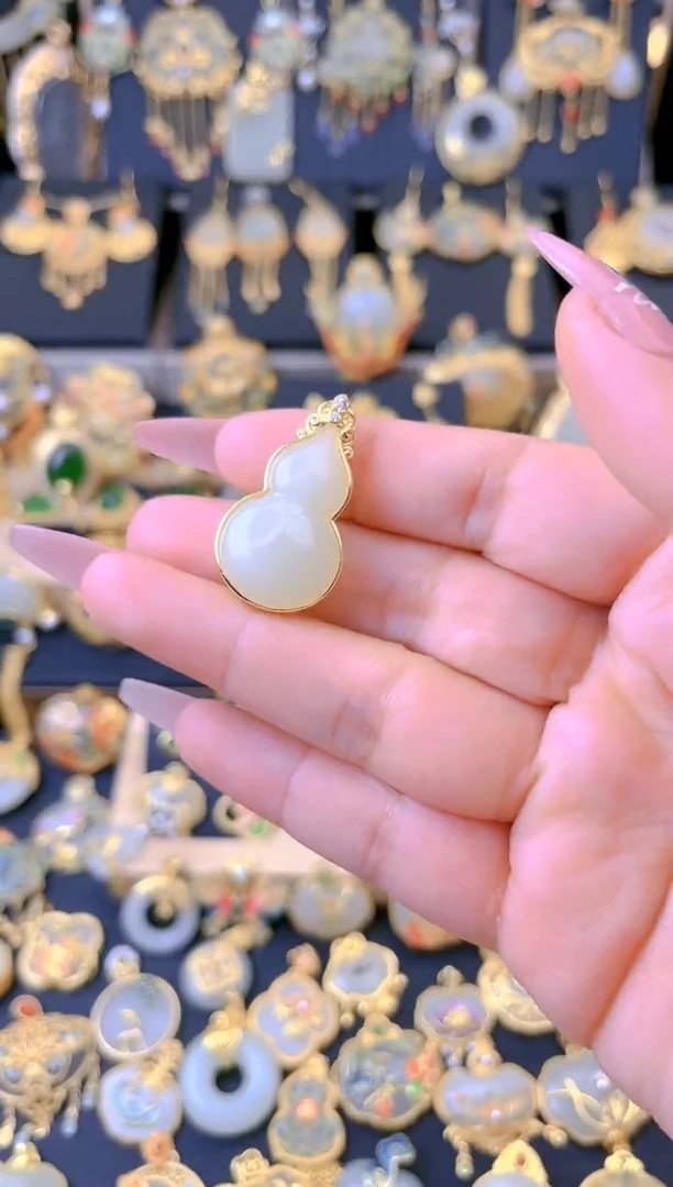 【闪购商品】和田玉吊坠银S925镀金镶嵌大葫芦吊坠