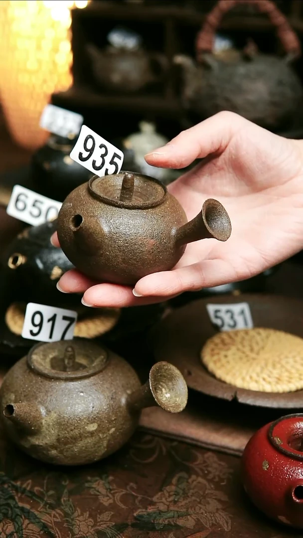 紫砂全手工侧把茶壶90-100毫升左右