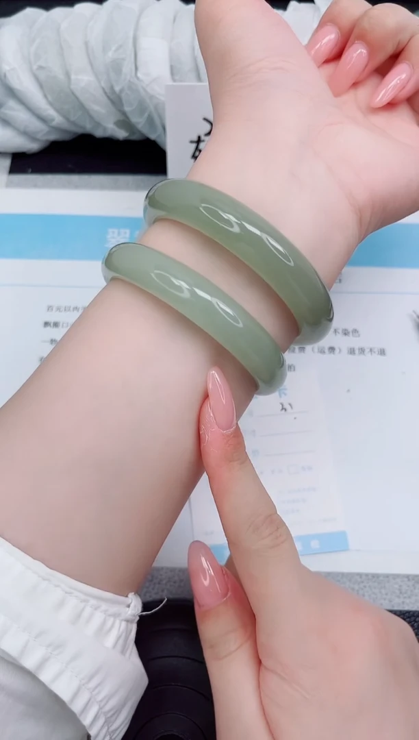 石英质玉手镯未镶嵌31-60.7