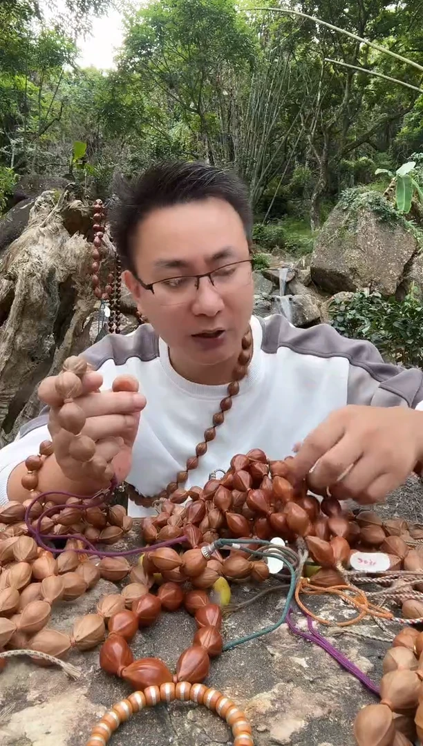 手串橄榄核18.24头货梅林铁核