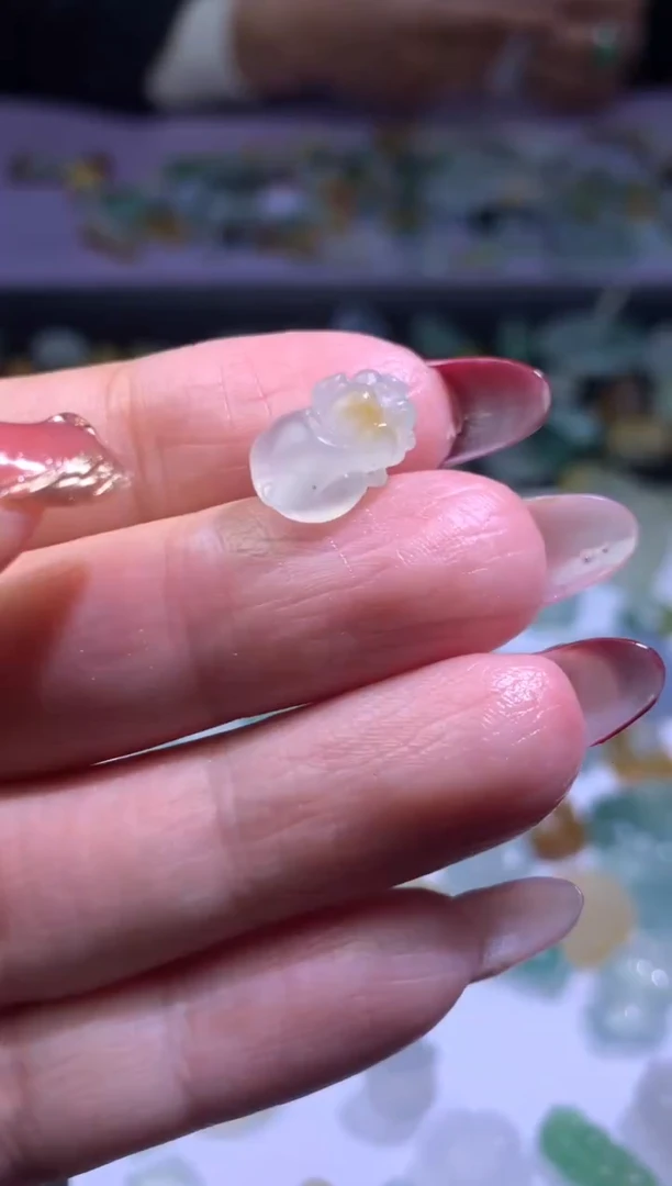 【闪购商品】定制翡翠未镶嵌毛货