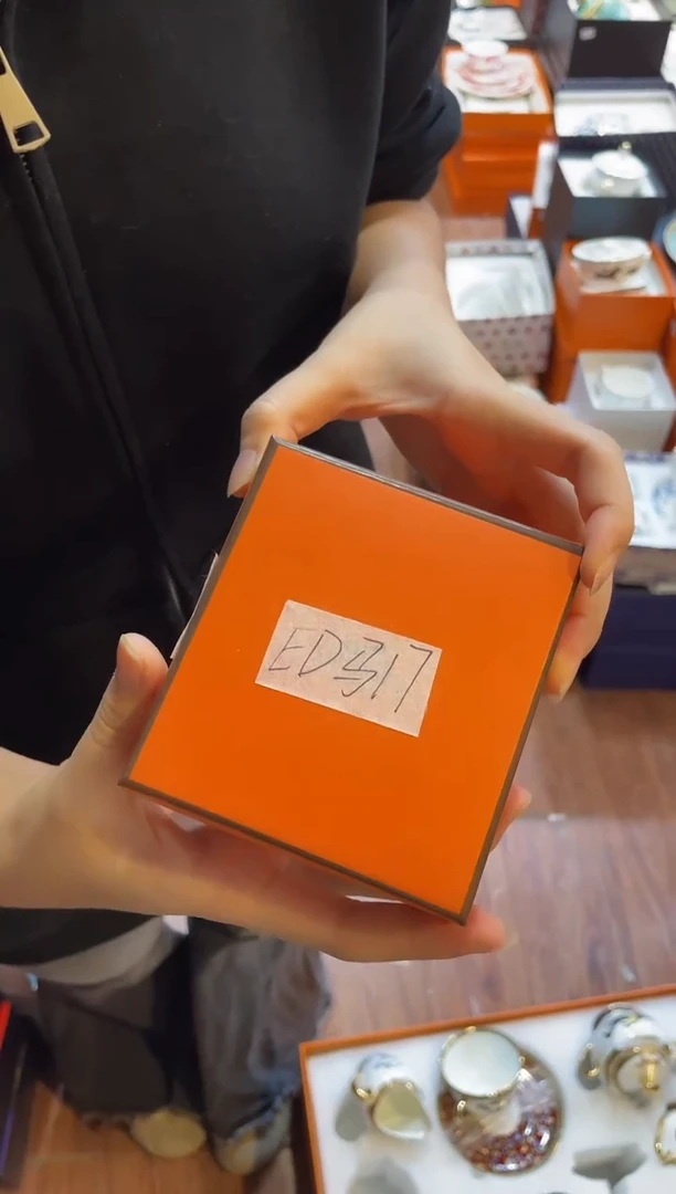 杯鸿辉家品牌瓷器，京东包邮！