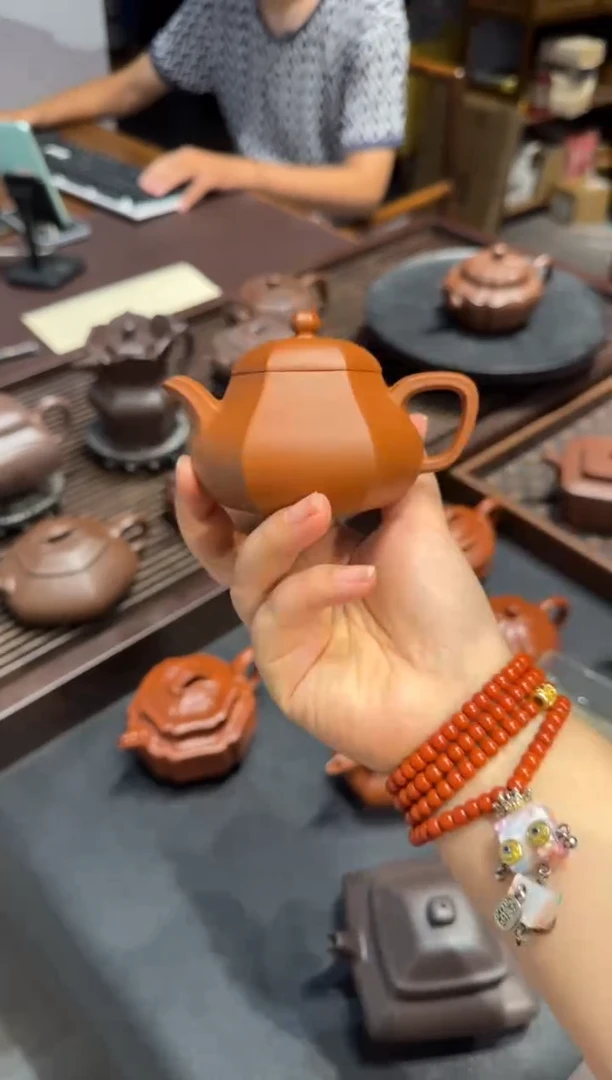 茶壶紫砂元*金玉满堂