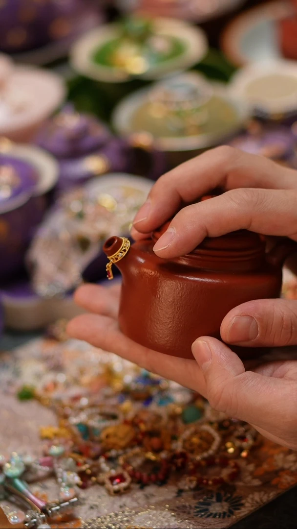 【闪购商品】摆件红色壶嘴红色壶嘴